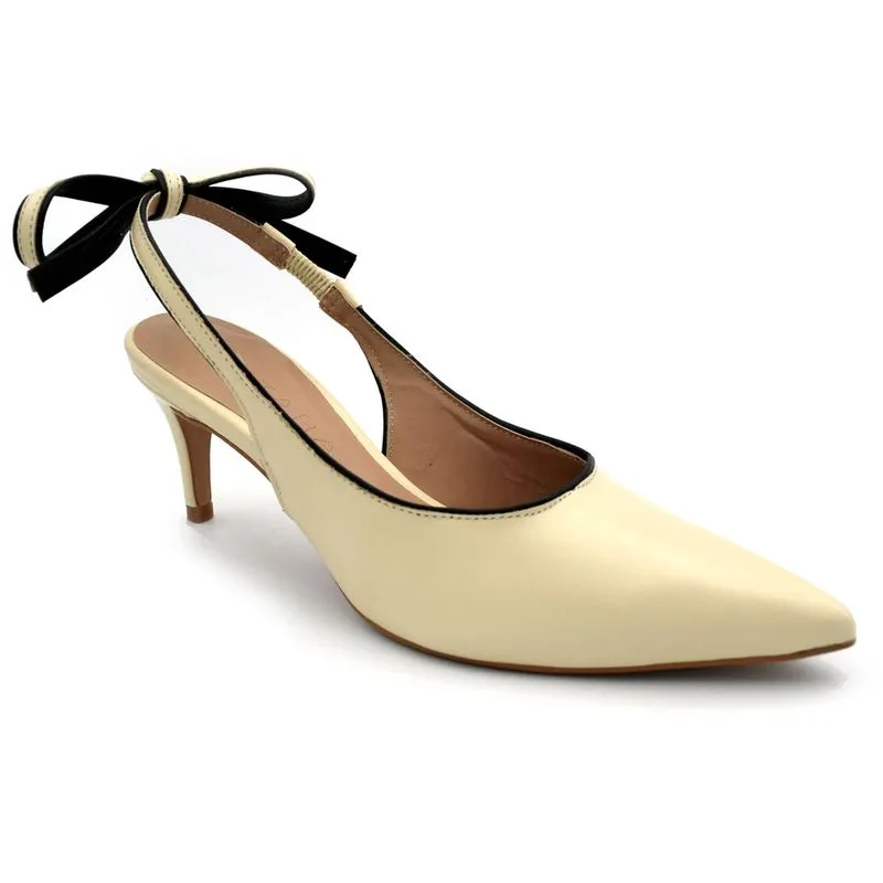 Scarpin de Couro Feminino Suzzara Off White 7140569 39