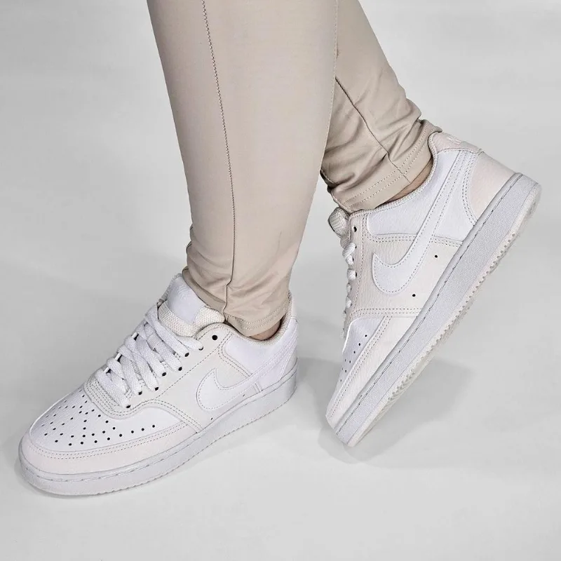 Tênis Nike Feminino Court Vision LO NN 38 / Branco-Nude