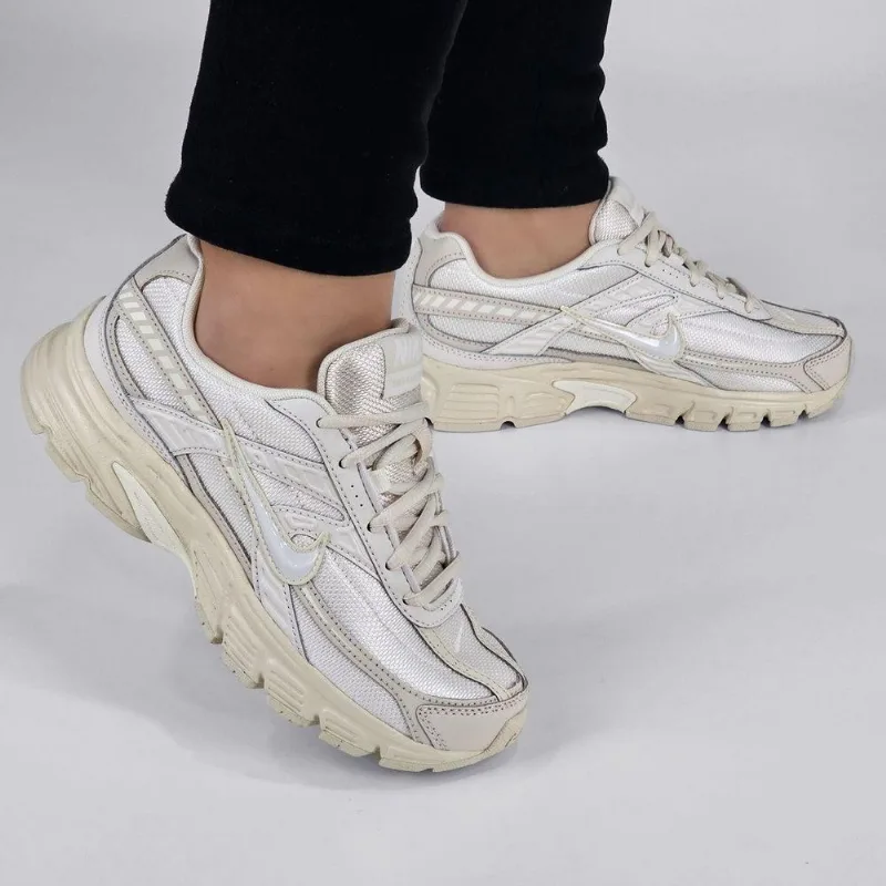 Tênis Nike Feminino Casual Initiator 38 / Offwhite