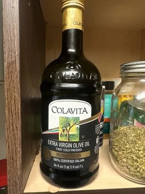 Premium italian extra virgin olive oil