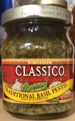 Traditional basil pesto