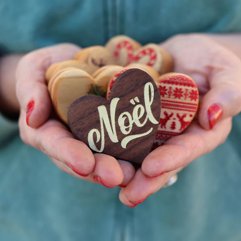 Christmas Hearts :: Engraved Sets Set of Six Hearts