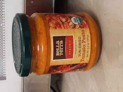 Organic sun-dried tomato pesto