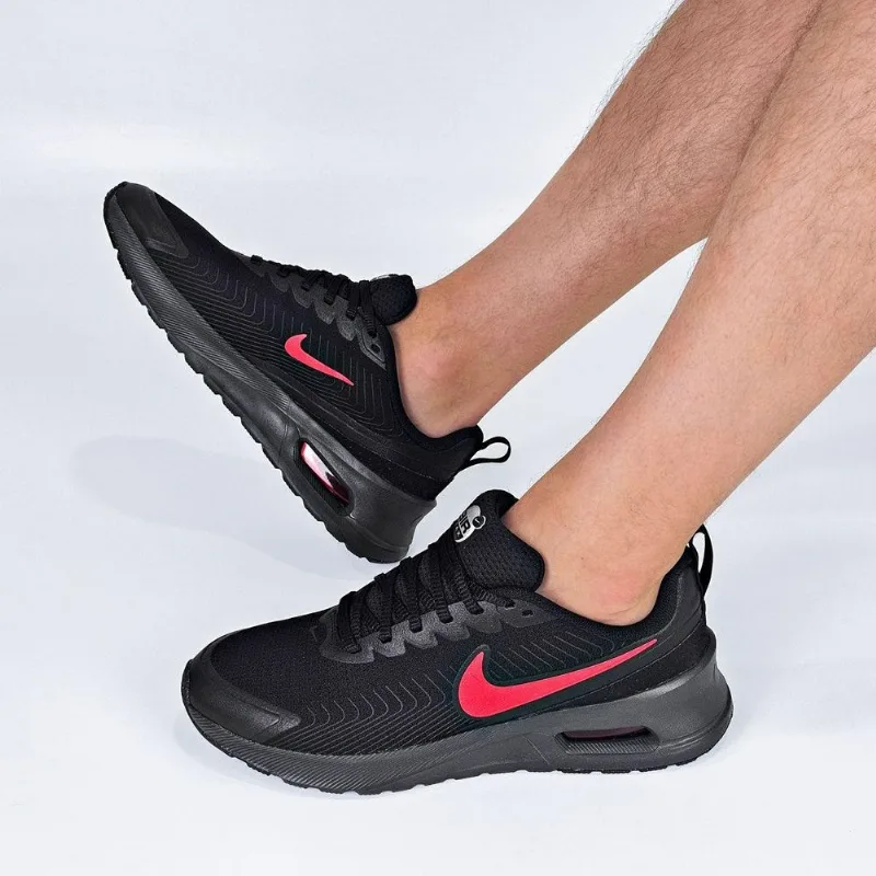 Tênis Nike Masculino Air Max Nuaxis 38 / Preto-Preto