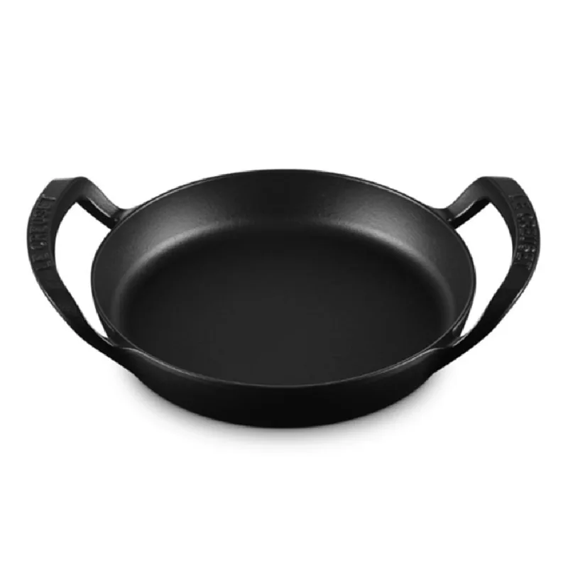SKILLET REDONDA LE CREUSET ALPINE 25CM COM ALÇAS EM FERRO FUNDIDO BLACK MATTE 20270250000005