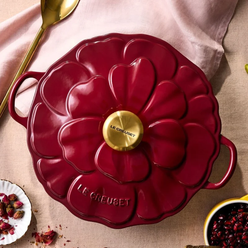 Caçarola Buffet Signature Petal Rhone com Pegador Dourado 2,2L 26cm Le Creuset