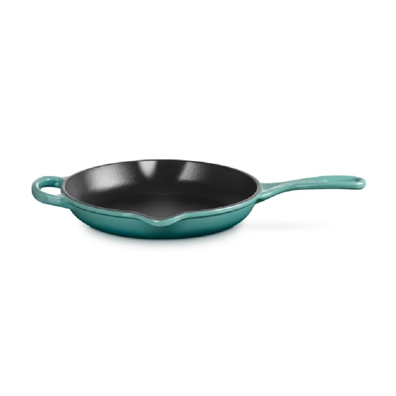 FRIGIDEIRA SKILLET LE CREUSET SIGNATURE 26CM REDONDA COM ALCA EM FERRO FUNDIDO BLEU RIVIERA 20182260990422