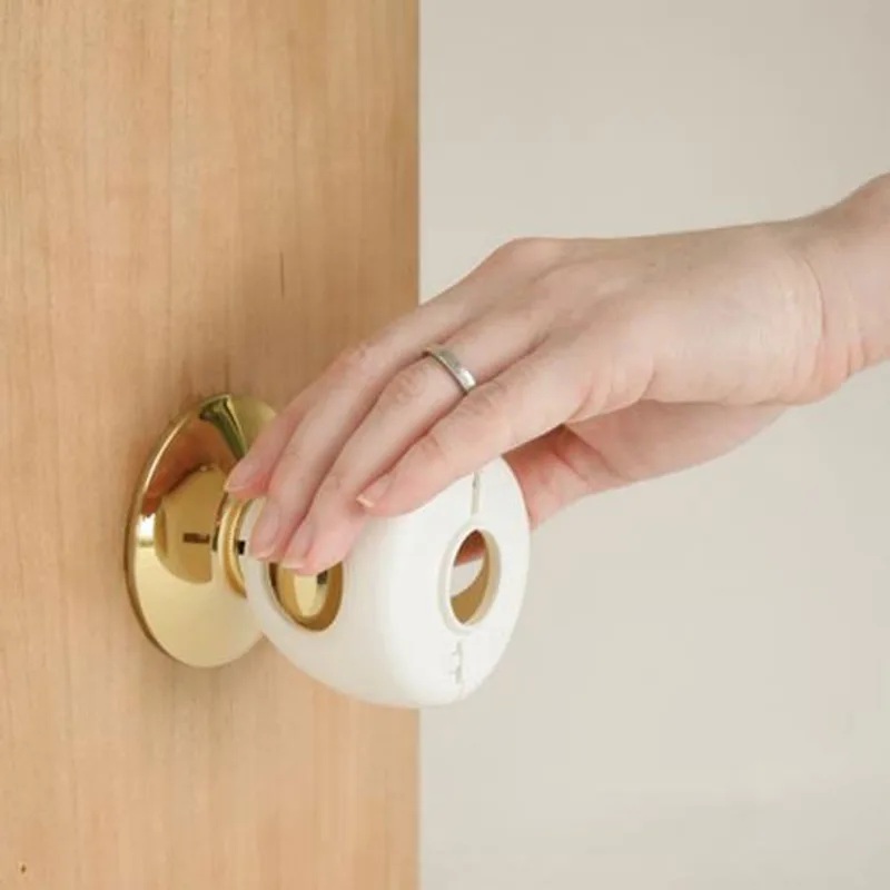 Safety 1st Grip 'n Twist White Plastic Door Knob Covers - Pack of 4