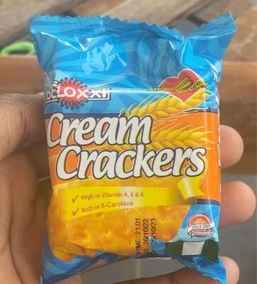 Cream crackers