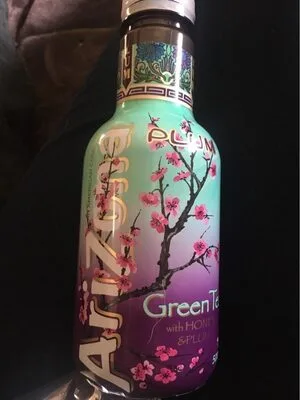 Green tea with honey and plum