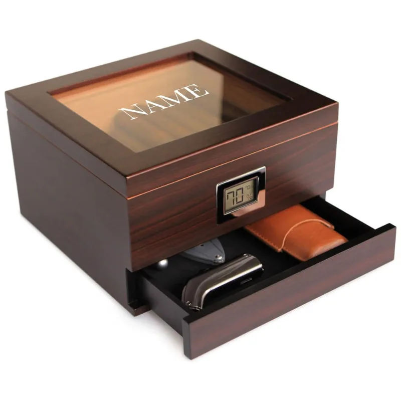 Umidor De Cedro Com Higrômetro Digital Renzo: Controle De Umidade Fácil, Elegância Monogramada, Tampo De Vidro, Marrom - Case Elegance