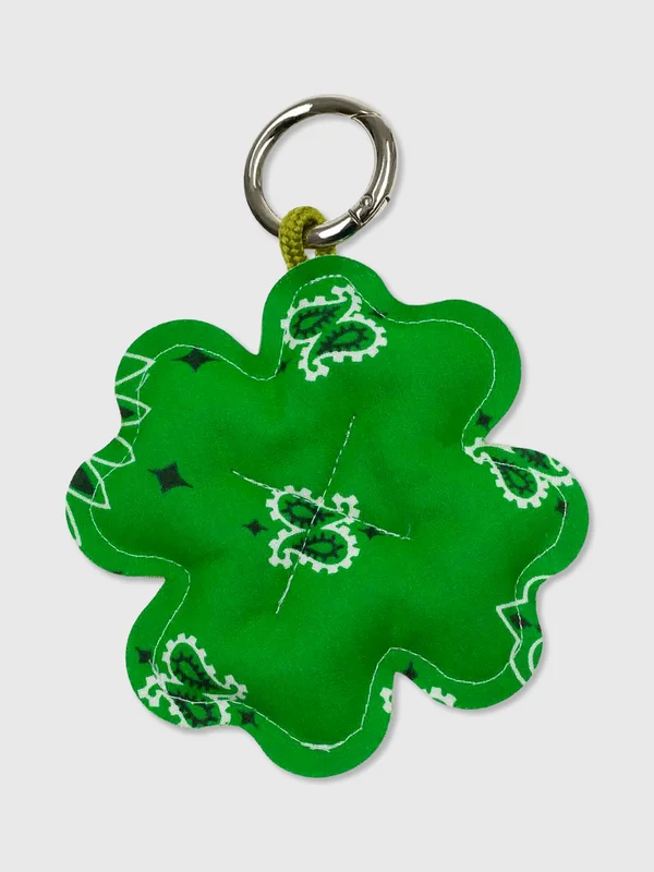 Call It By Your Name Clover Keyring O/S / Vert Gazon
