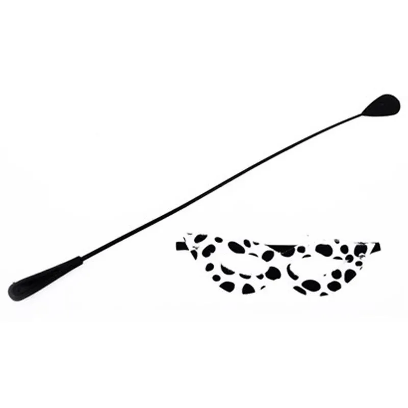 Kit Tiazinha com Chibata e Máscara em Pelúcia com Estampa de Dalmata Dominatrixxx
