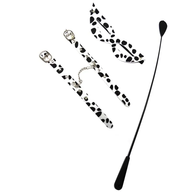 Kit Tiazinha com Máscara, Chibata de 50cm, Algema Cruela Dominatrixxx
