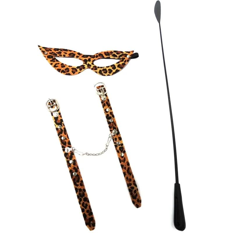 Kit Tiazinha com Máscara, Chibata de 50cm, Algema Leopardo Dominatrixxx