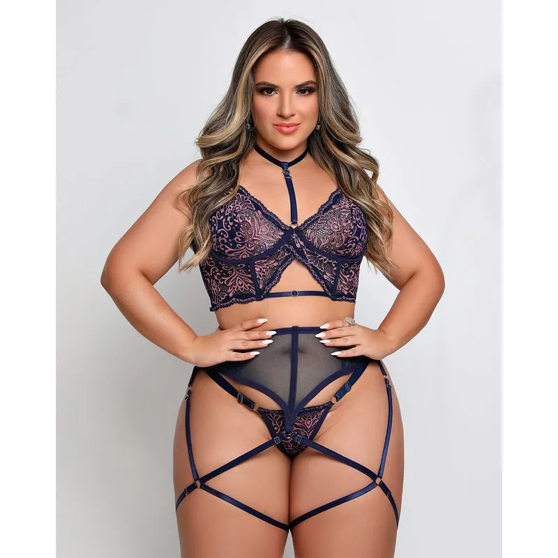 Cropped sem Bojo Plus Size com Cinturita e Chocker Coleção Fetiche Dy Girl Crooped sem Bojo Plus Size com Cinturita e Chocker Coleção Fetiche Dy Girl