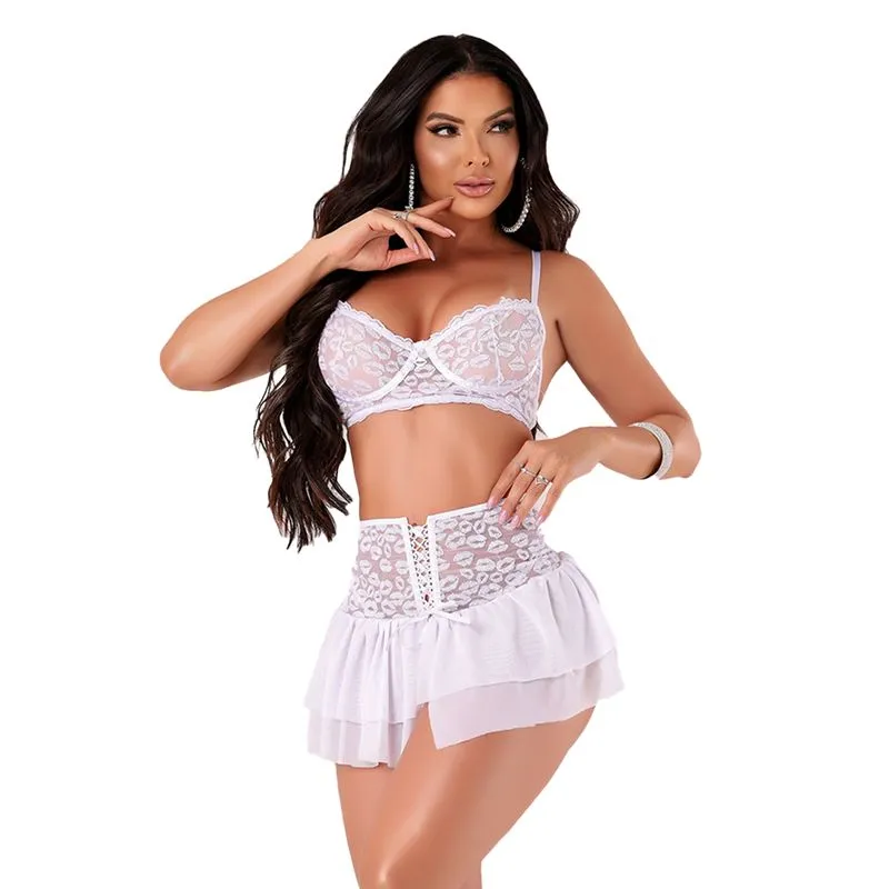 Conjunto Kisses com Detalhes em Renda e Sainha Tallyta Moda Apimentada