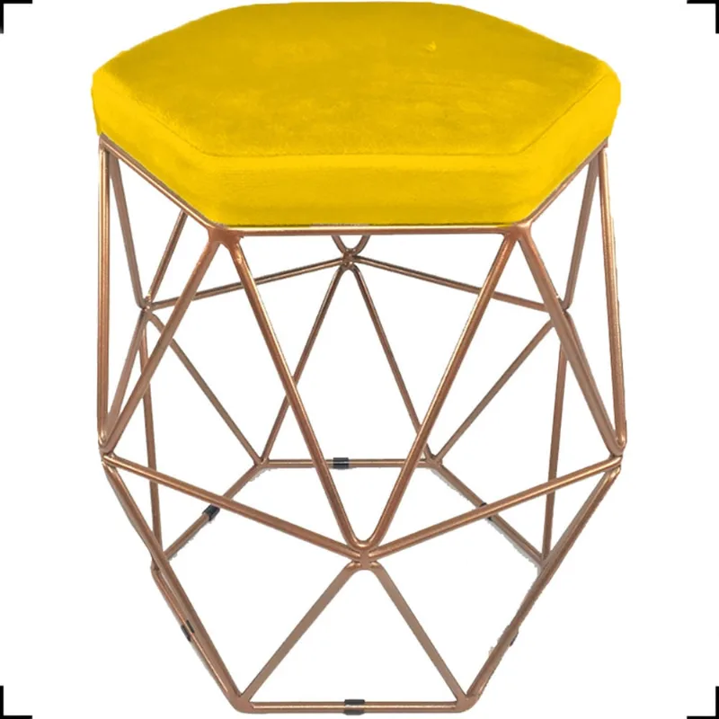 Puff Puf Pufe Banqueta Banquinho Decorativo Para Sala Penteadeira Aramado Suede Amarelo Base Bronze - Clique E Decore