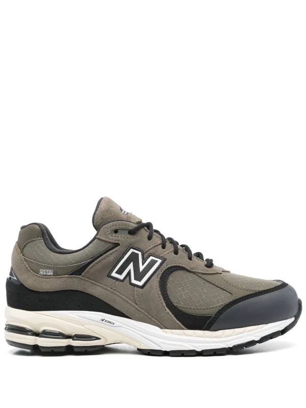 New Balance M2002 Sneakers 11.5