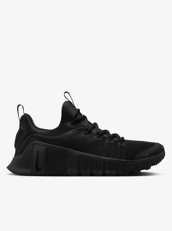 Free Metcon 6 Womens BLK/WHT / 10.5