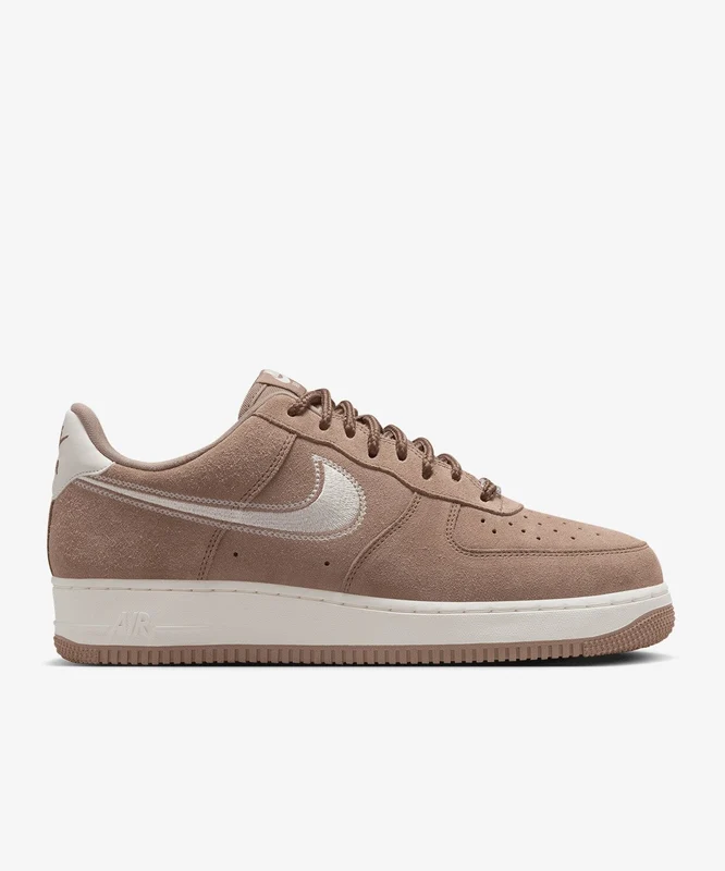 Nike Air Force 1 '07 LV8 Kahverengi / 42