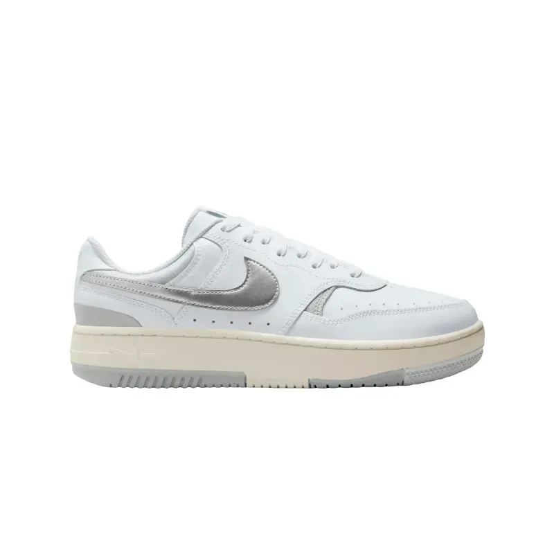 Tenis Nike Casual Gamma Force Mujer HQ1674-100 25 cm