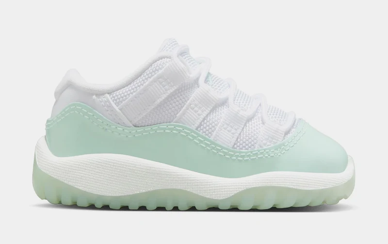 Air Jordan 11 Retro Low Igloo Infant Toddler Lifestyle Shoes (White/Igloo) 8C