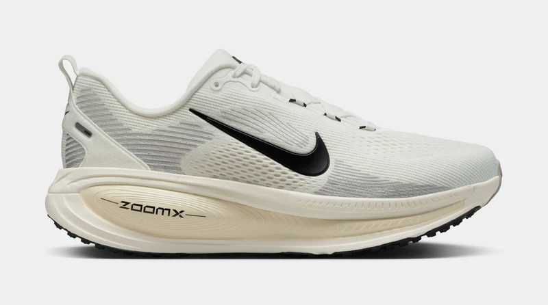 Vomero 18 Mens Running Shoes (Summit White/Black/Coconut Milk) 16