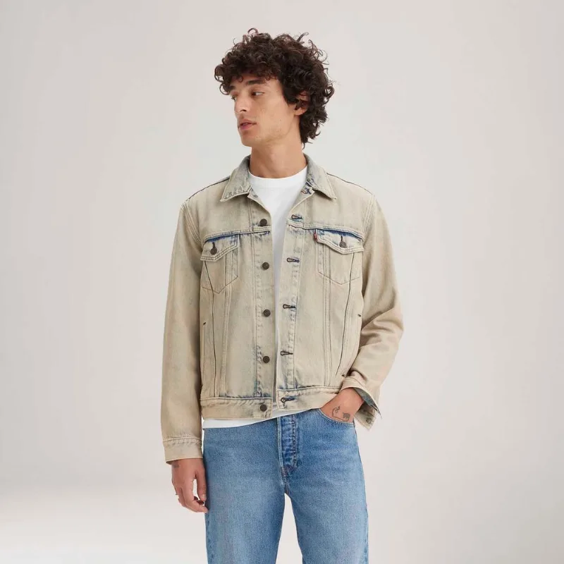 Jaqueta Jeans Levi's® The Trucker Lavagem Clara - XXL USA | EGG BR