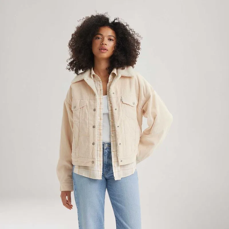 Jaqueta Jeans Levi's® 90's Sherpa Trucker Bege - L USA | G BR