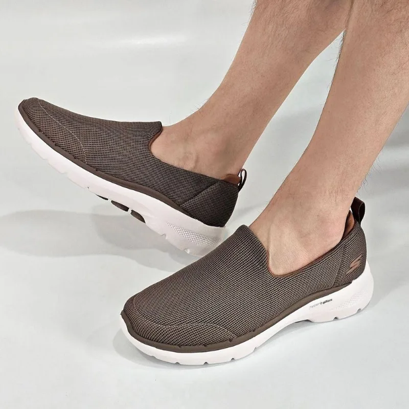 Tênis Skechers Masculino sem Cadarço Go Walk 6 41 / Marrom