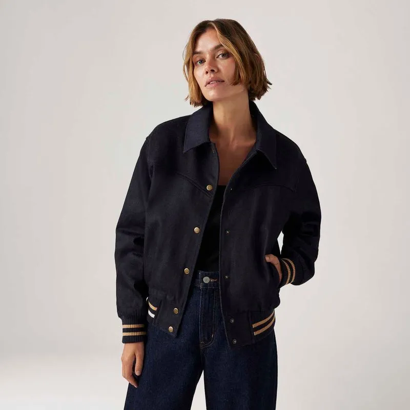 Jaqueta Jeans Levi's® Lennox Versity Lavagem Média - S USA | P BR
