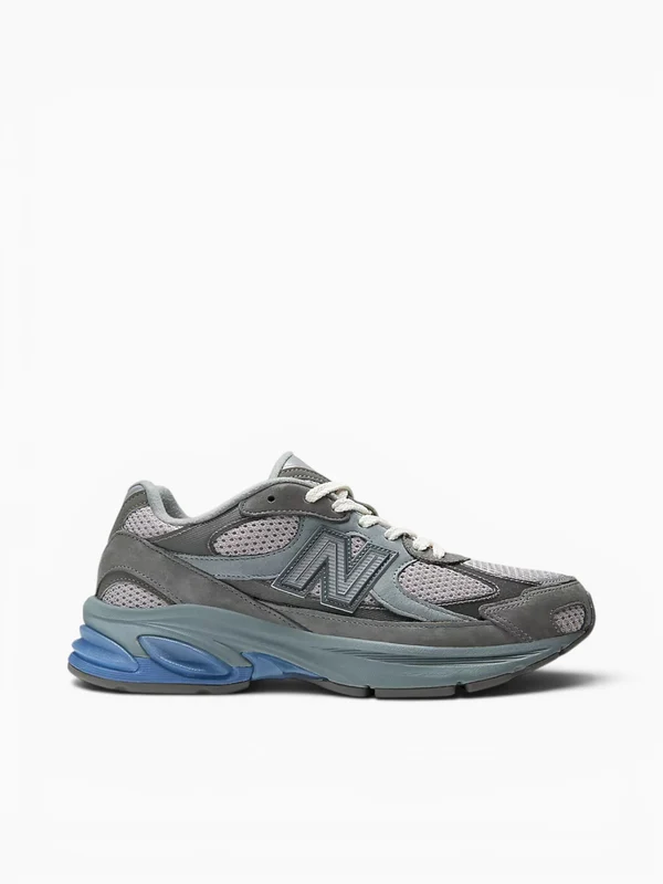 2010 Harbor Grey Suede Mesh Grey / 10.5 / M
