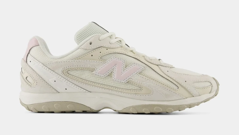 204L Womens Running Shoes (Sea Salt Pink) 11