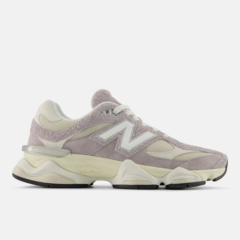 Tênis New Balance 9060 Unisex 43