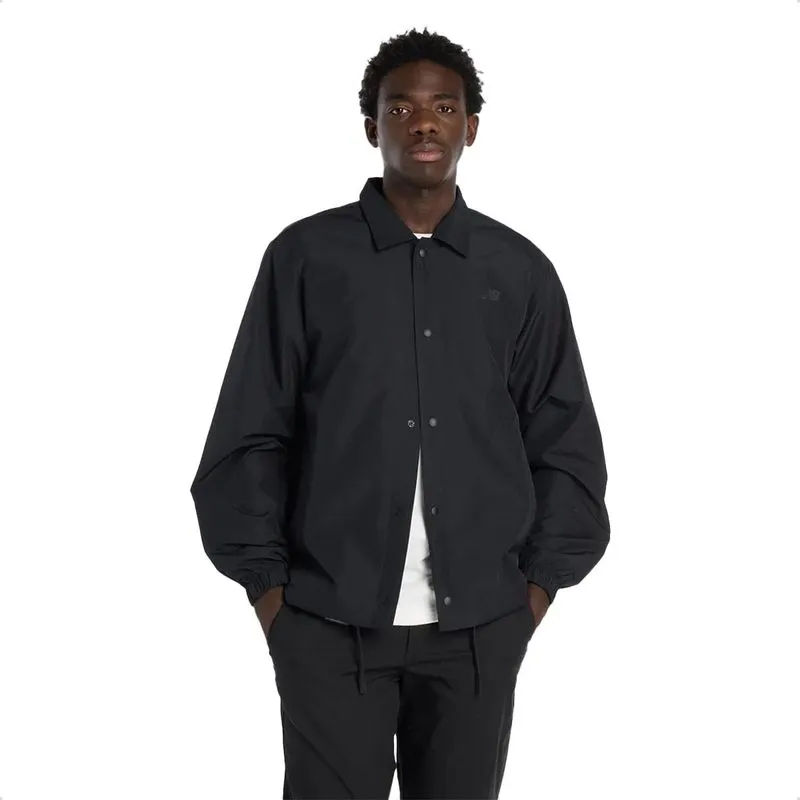 Jaqueta New Balance Masculina Lightweight Coaches M / Preto