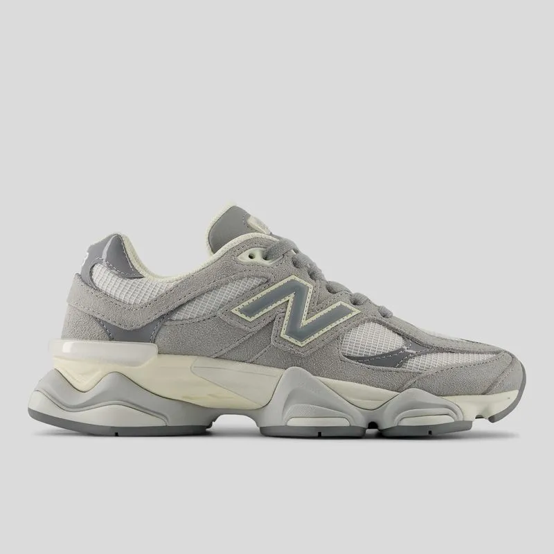 Tênis New Balance 9060 Unisex 38