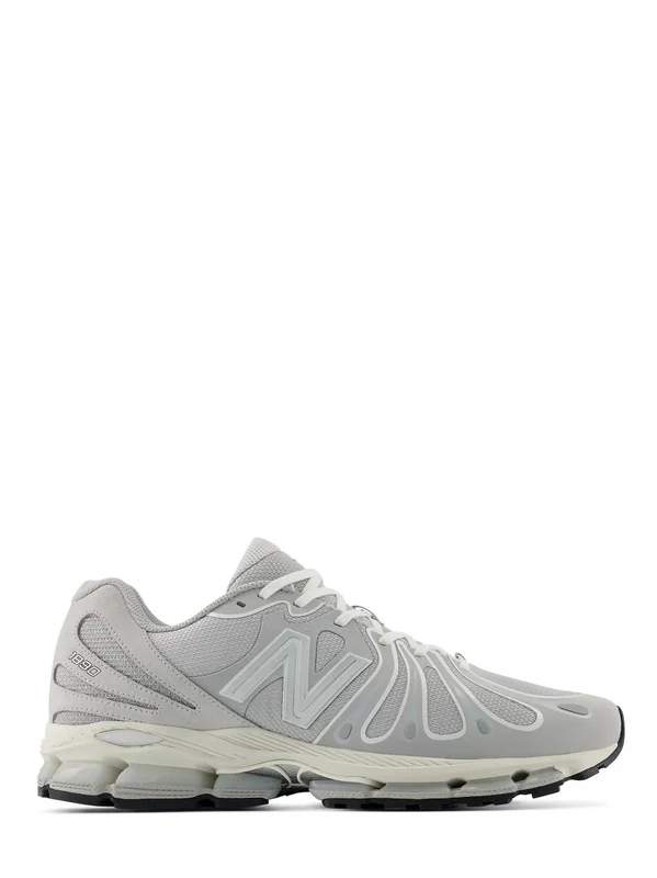 New Balance Contemporary Mesh Sneakers With Structured Overlays US 11