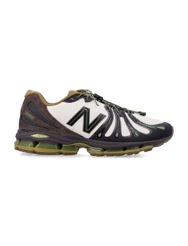 New Balance Sneakers 9+