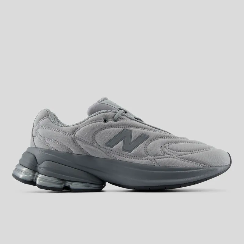 Tênis New Balance 5030 Unissex 38