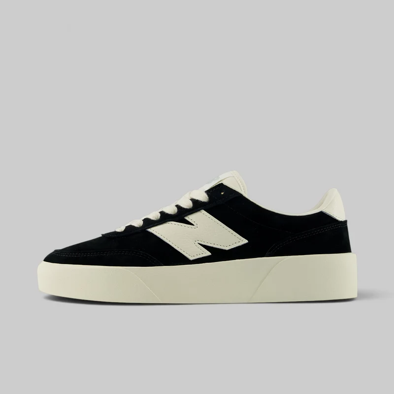750 - Black/Angora 9