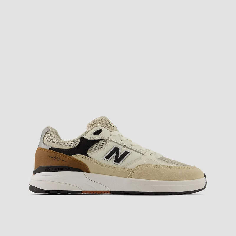 Tênis New Balance Nb Numeric 933 Unisex 43