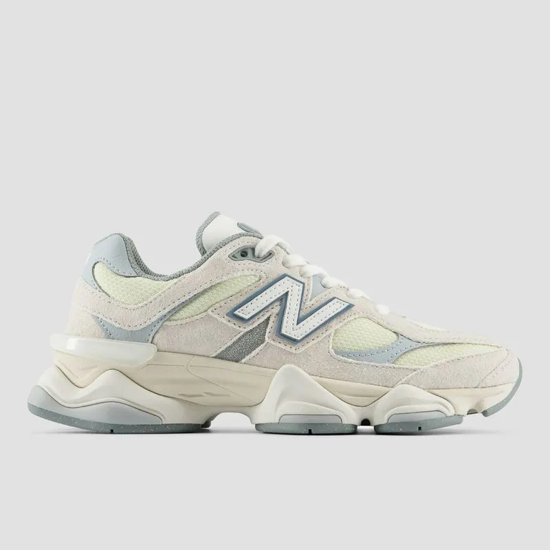 Tênis New Balance 9060 Unisex 44