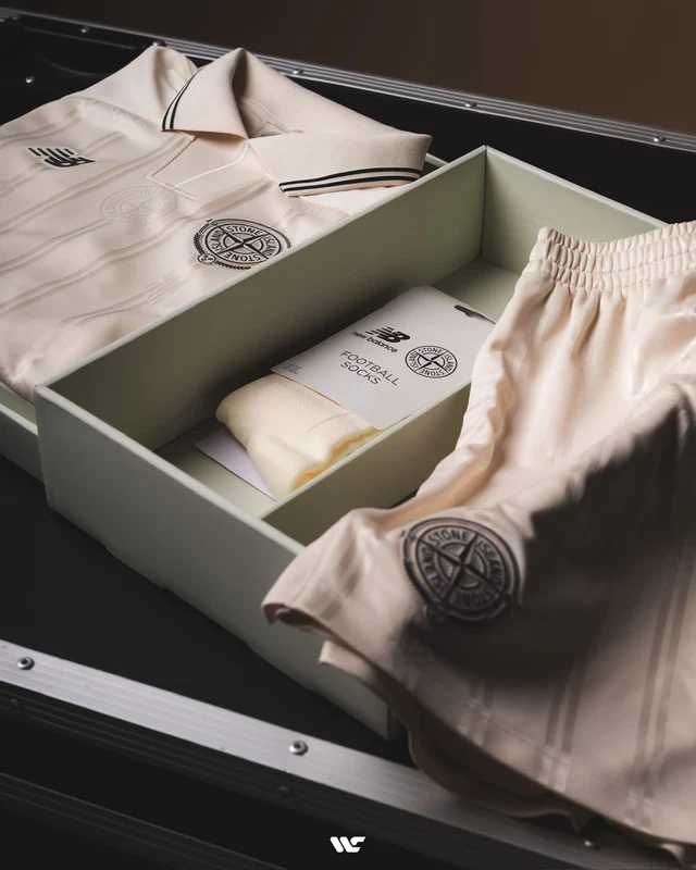 Stone Island x New Balance Away Kit (Jersey + Shorts + Socks) L