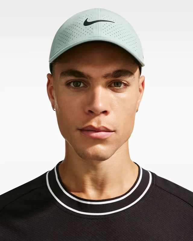 NIKE DRI-FIT ADV CLUB UNSTRUCTURED S/M