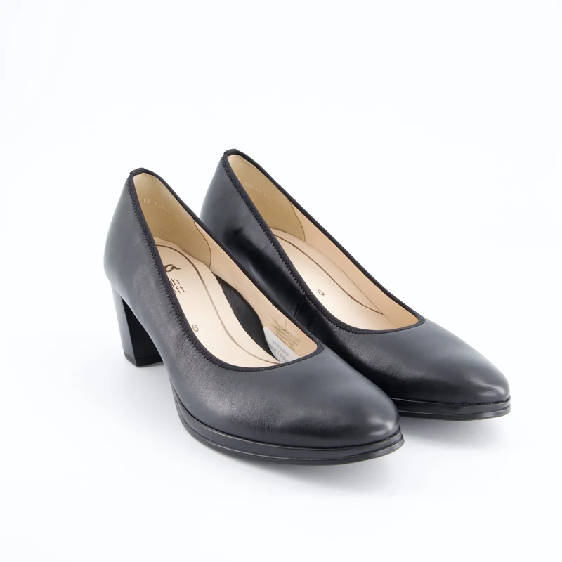 ARA Pumps 41