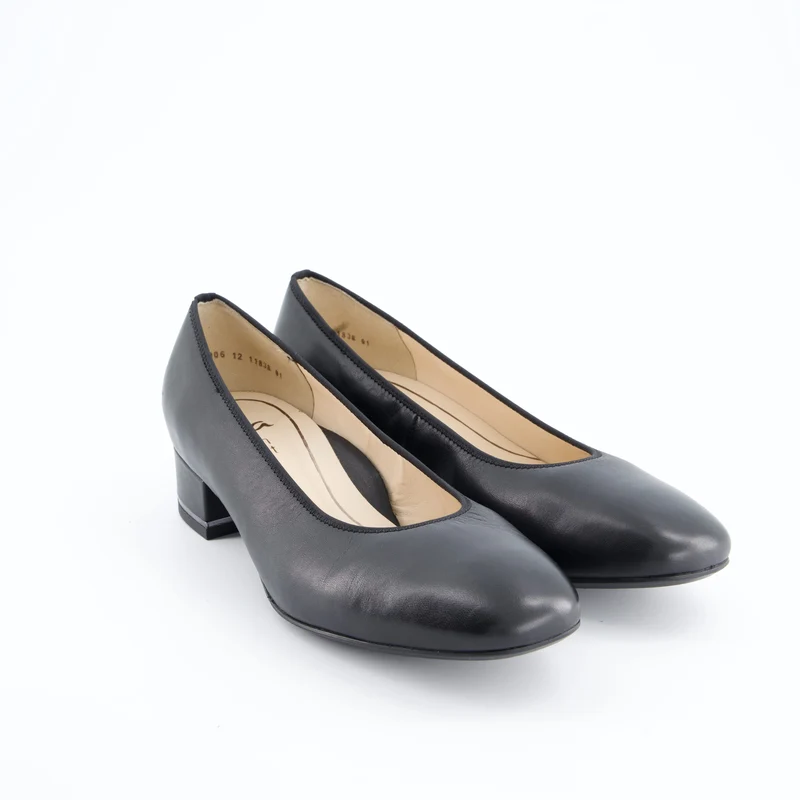 ARA Pumps 39