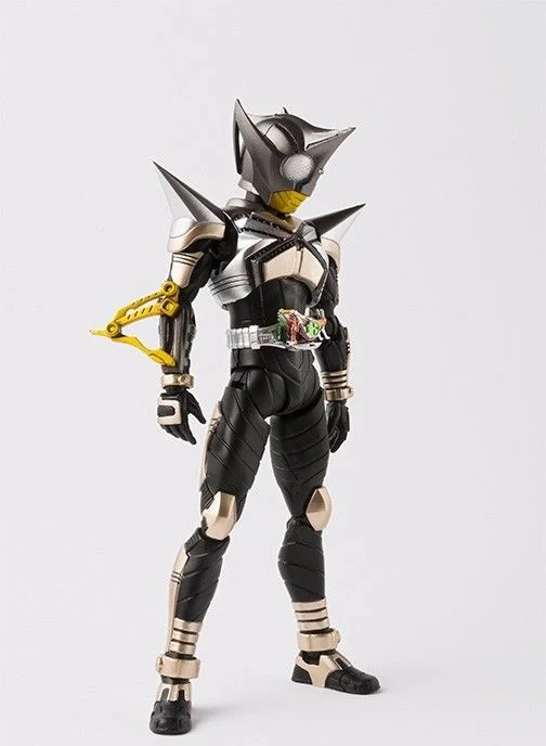 S.H.Figuarts Kamen Rider Kabuto PUNCH HOPPER Shinkocchou Seihou (Renewal) BANDAI
