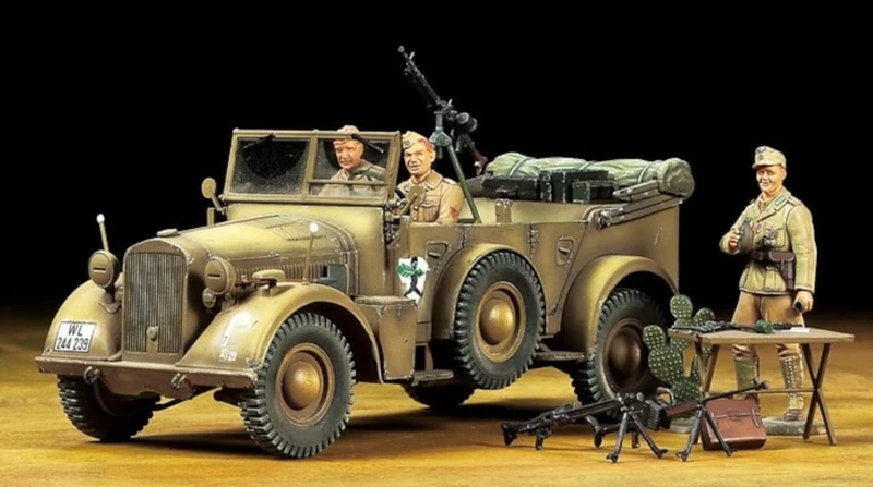 1/35 ITALERI Series No.15 GERMAN HORCH Kfz.15 NORTH AFRICAN CAMPAIGN kit 37015