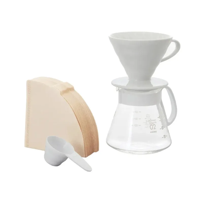 Kit Hario V60-02 Cerâmica Branco com Jarra e 100 Filtros